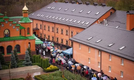 Молитва до преподобної Аліпії Київської – прохання про допомогу та зцілення